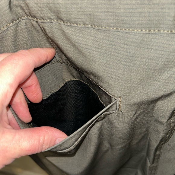 🔥 NWOT Hurley Gray/Green 4-Way Stretch Hybrid Shorts Versatile Design Size 36 - Picture 7 of 8